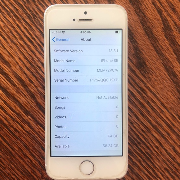 iPhone 5 SE model A1723 - Picture 8 of 8